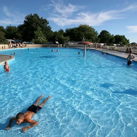 Caravans Zelena Laguna * بوريتش